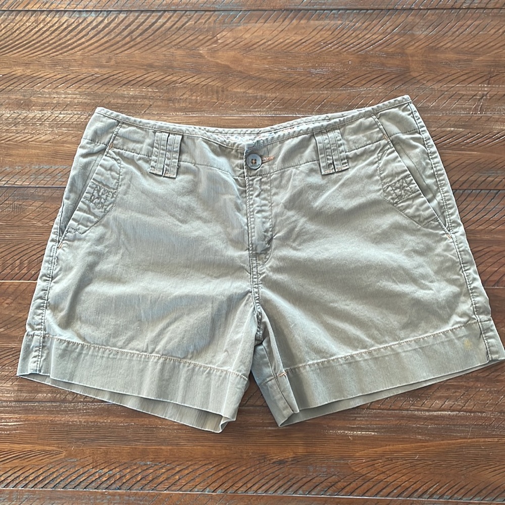 Levi’s shorts size 12